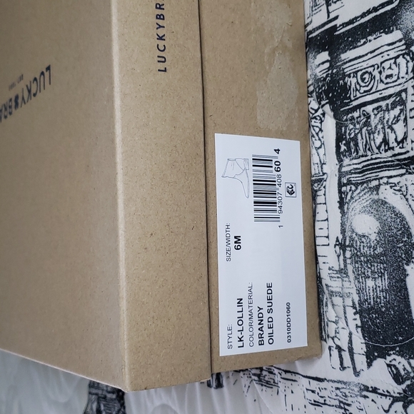 Lucky Brand: Brandy Lollin Suede Bootie (Size: 6M) - Picture 4 of 8